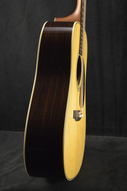 Martin HD-28 Natural Gloss