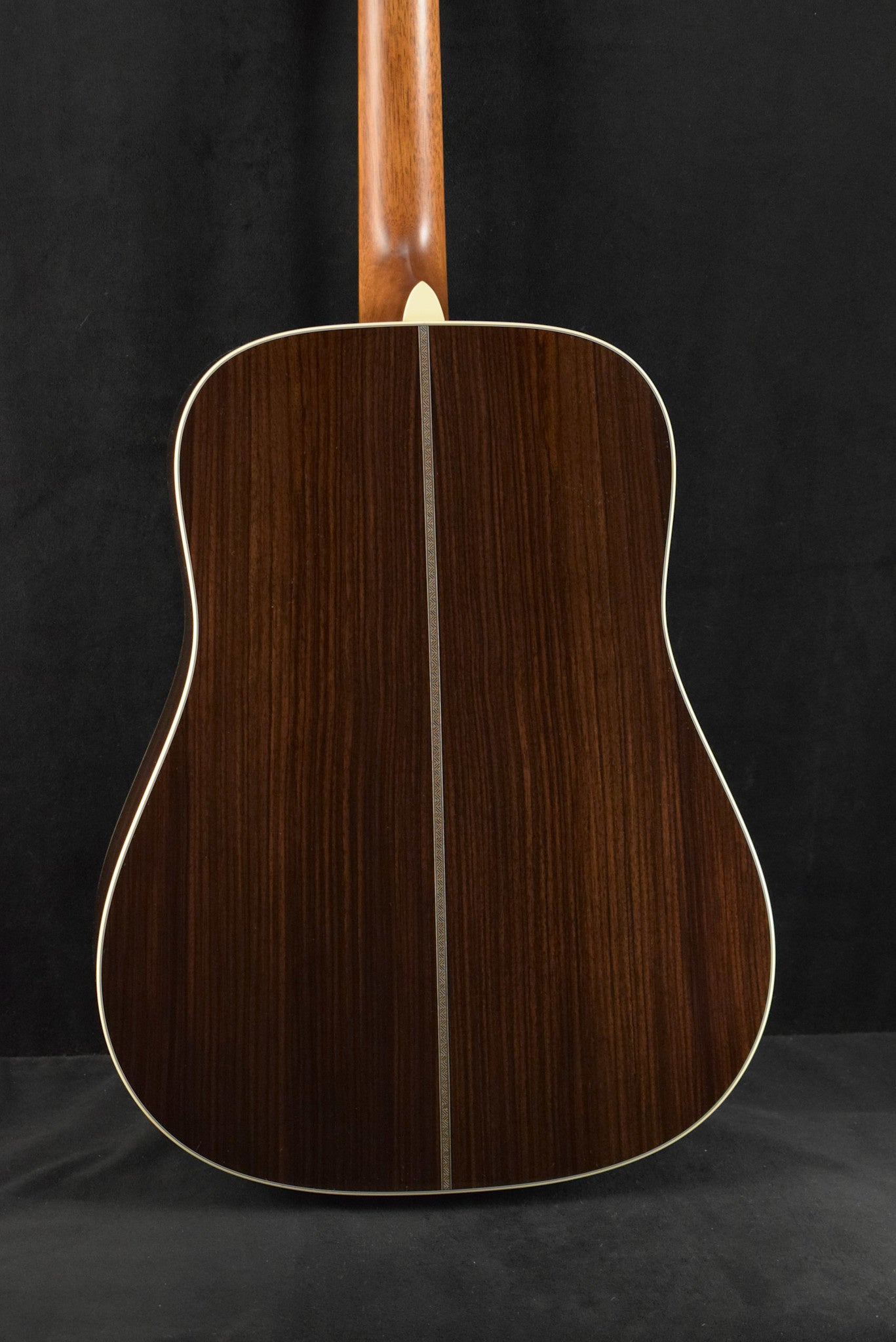 Martin HD-28 Natural Gloss