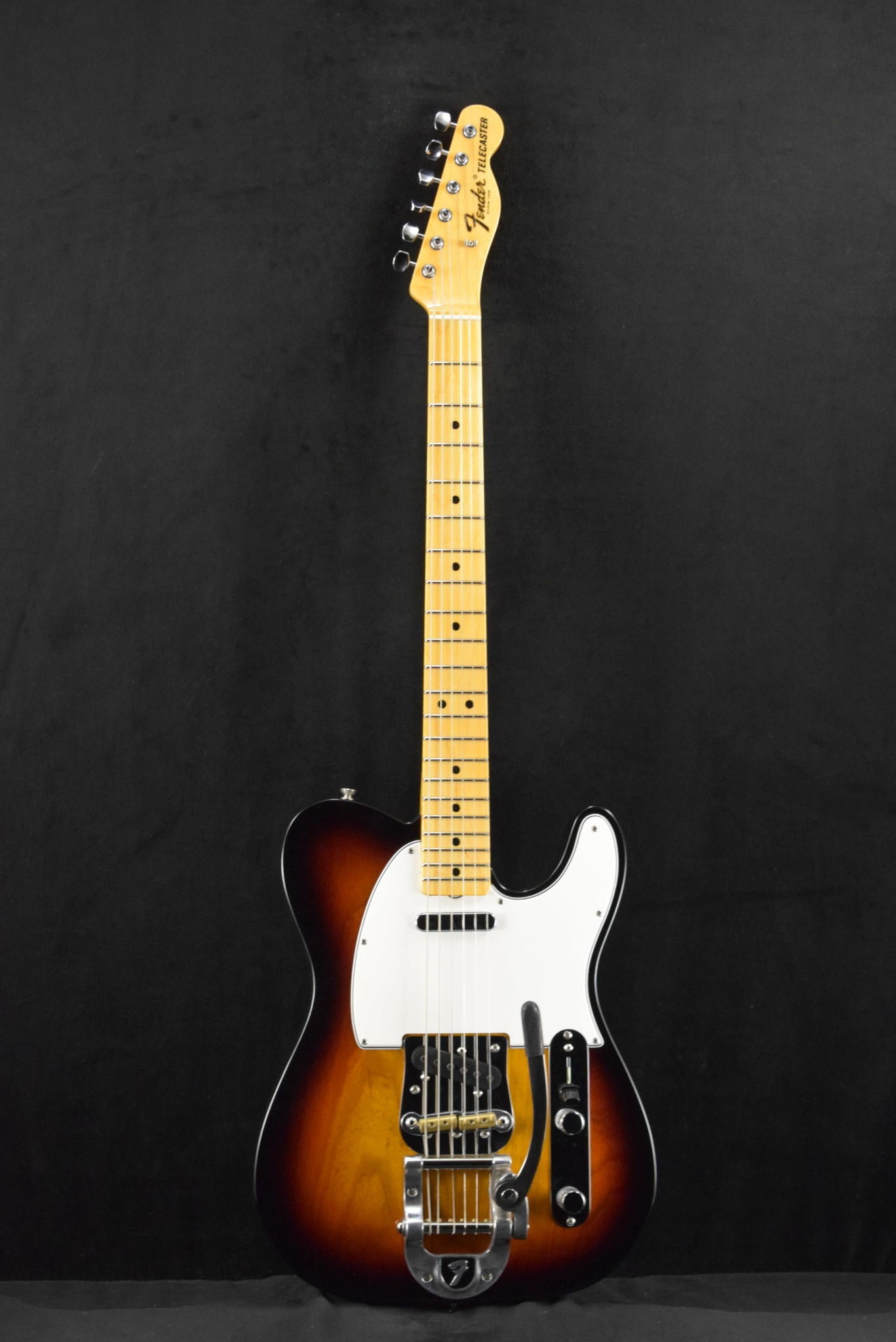 Fender Custom Shop 1967 Tele - DLX Closet Classic 3-Color Sunburst