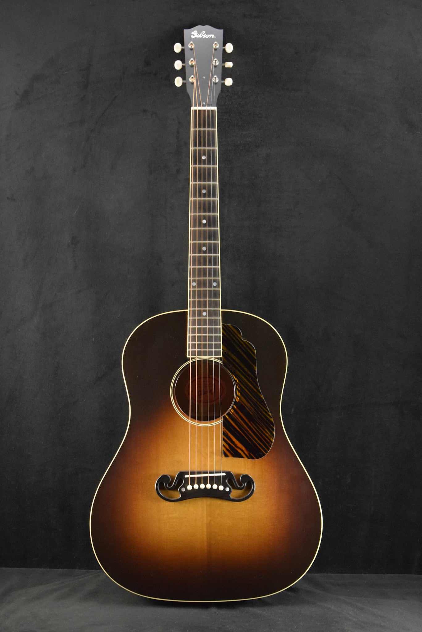 Gibson Custom Shop 1939 J-55 Faded Vintage Sunburst