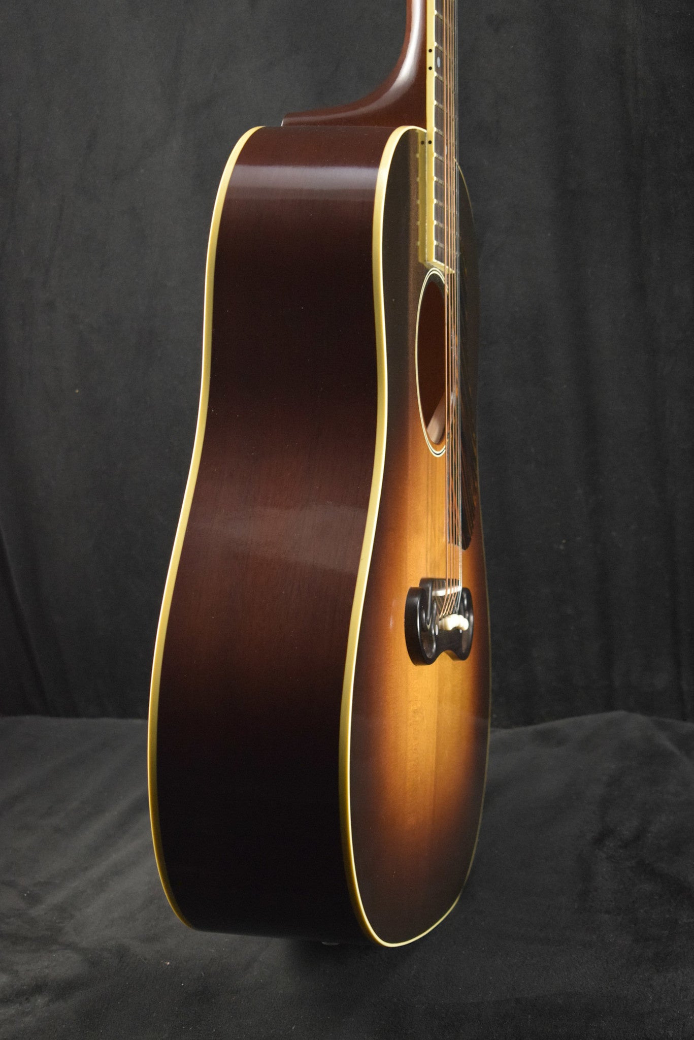Gibson Custom Shop 1939 J-55 Faded Vintage Sunburst