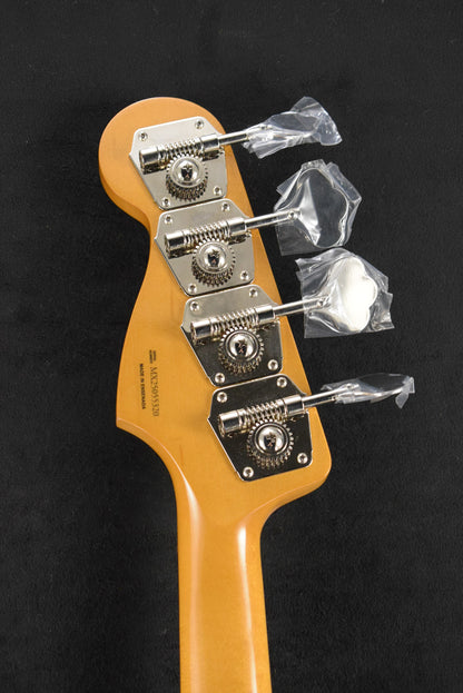 Fender Vintera II '60s Jazz Bass Fiesta Red Rosewood Fingerboard