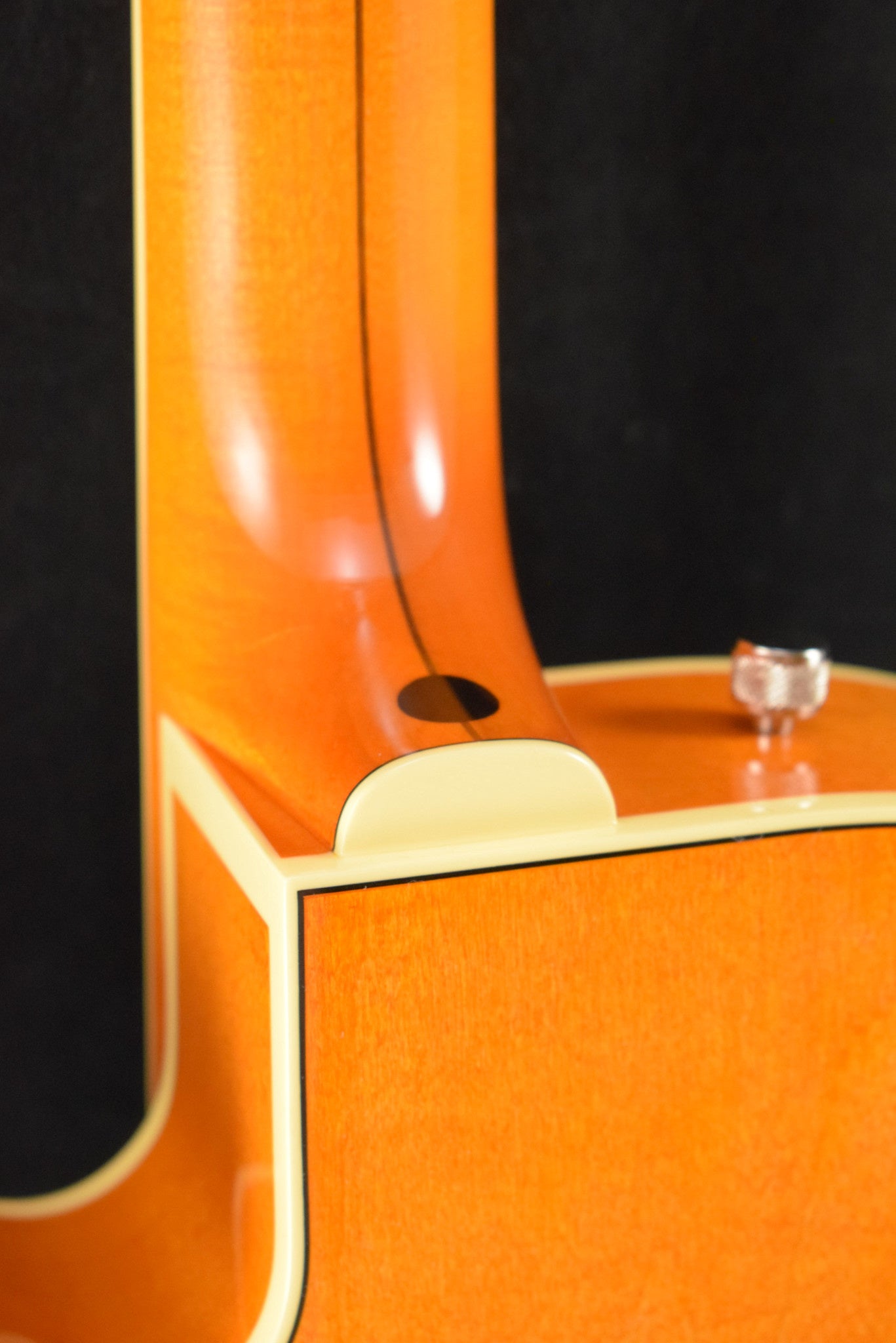 Gretsch G6120T-59 Vintage Select Edition '59 Chet Atkins Vintage Orange Stain Lacquer