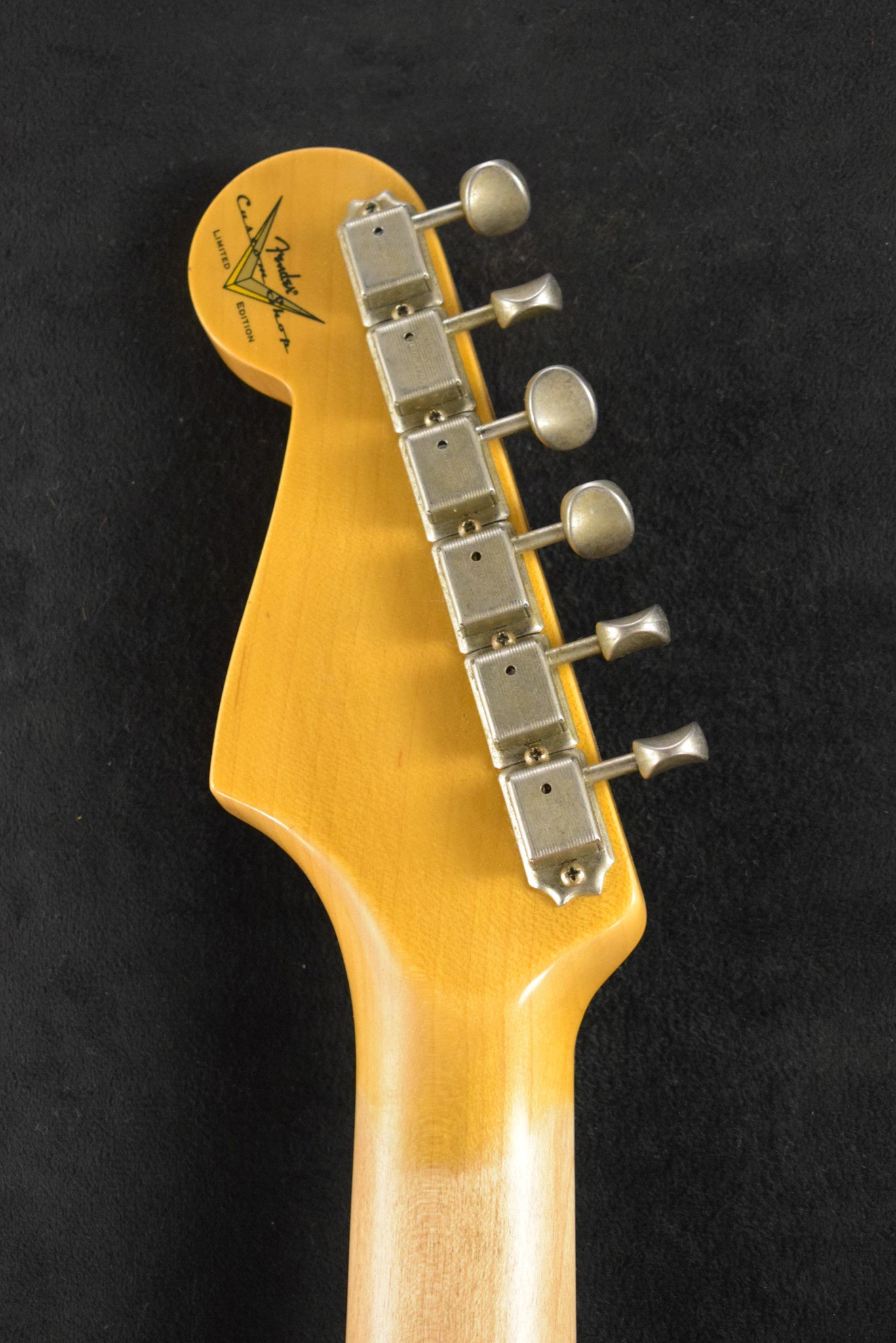 Fender Limited Edition Fat '64 Stratocaster Journeyman Relic Aged Burgundy Mist Metallic 3A Rosewood Fingerboard