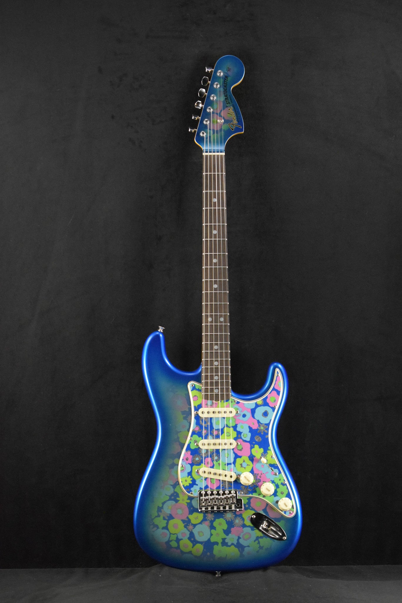 Fender Limited Edition '68 Stratocaster Journeyman Relic with Closet Classic Hardware Blue Flower
