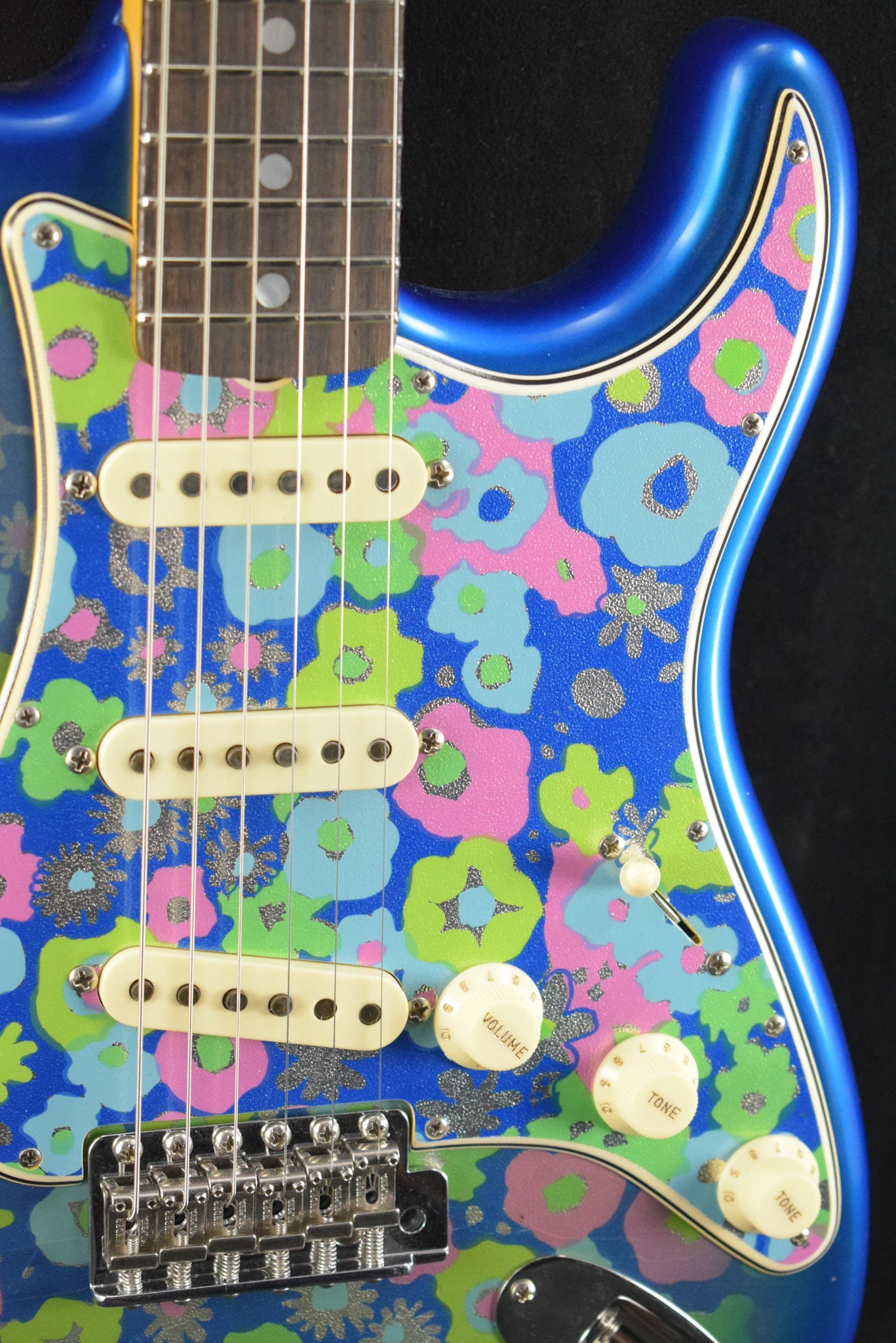 Fender Limited Edition '68 Stratocaster Journeyman Relic with Closet Classic Hardware Blue Flower