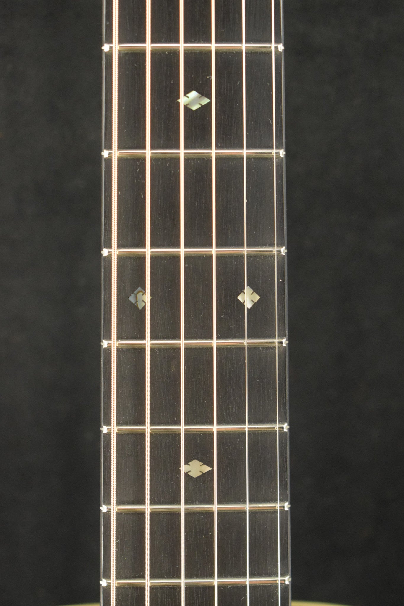 Eastman E20P-TC-SB Parlor Thermo-Cured Sunburst Truetone Gloss