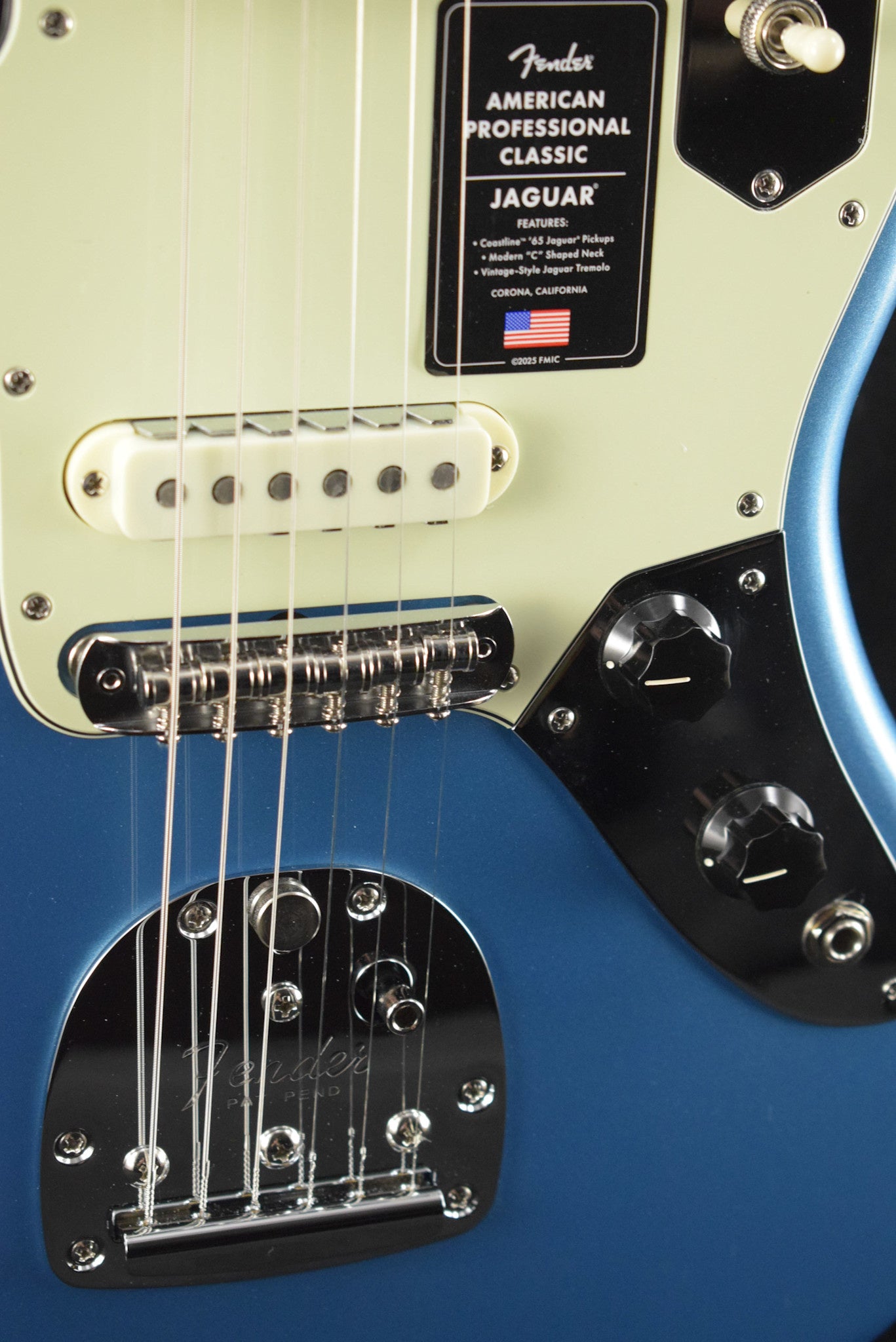 Fender American Professional Classic Jaguar Faded Lake Placid Blue Maple Fingerboard