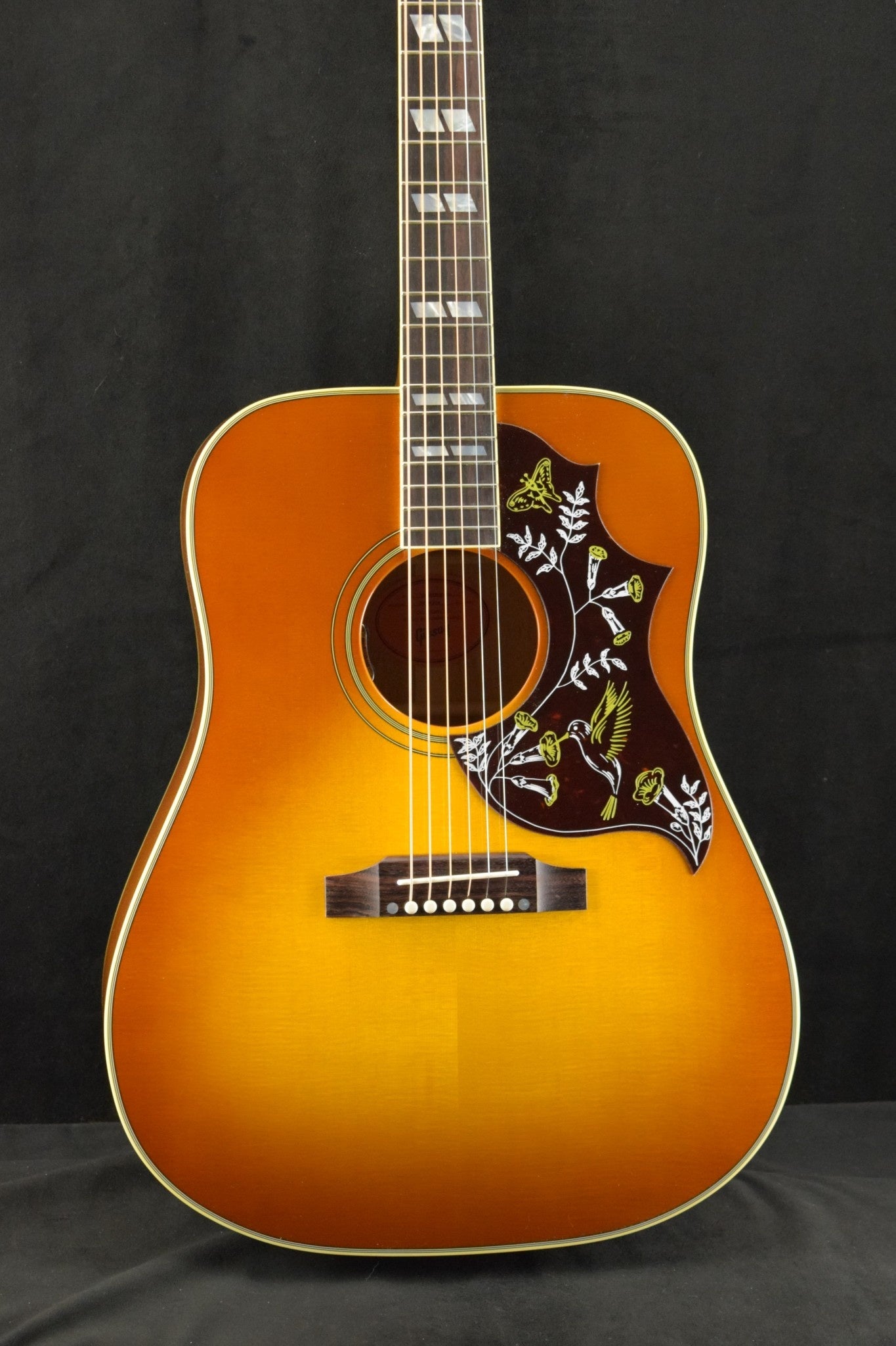 Gibson Hummingbird Original Heritage Cherry Sunburst