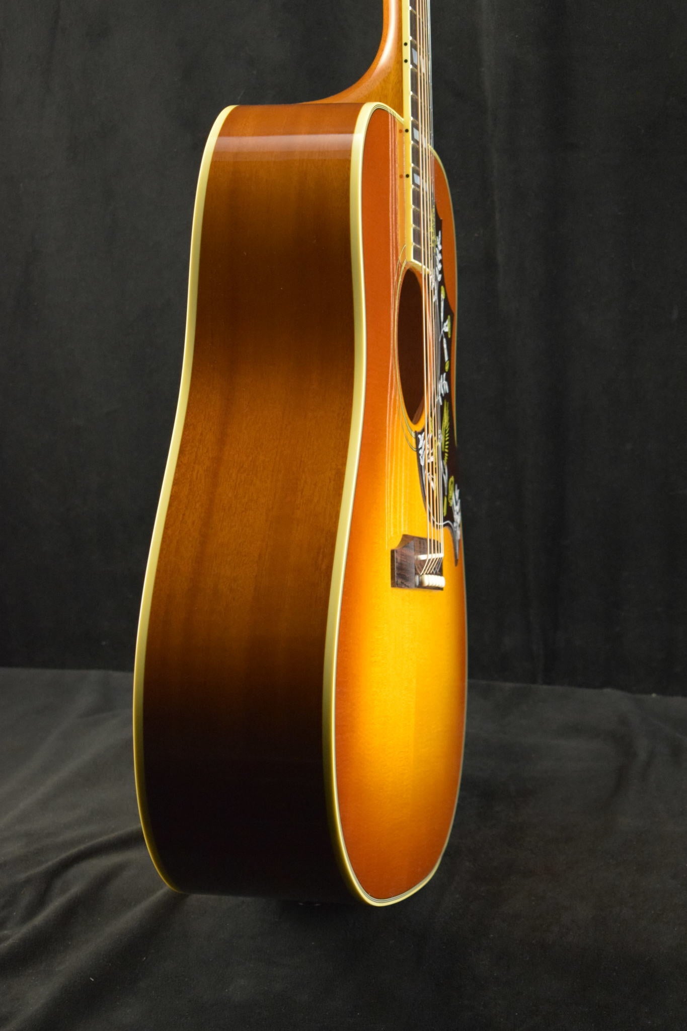 Gibson Hummingbird Original Heritage Cherry Sunburst