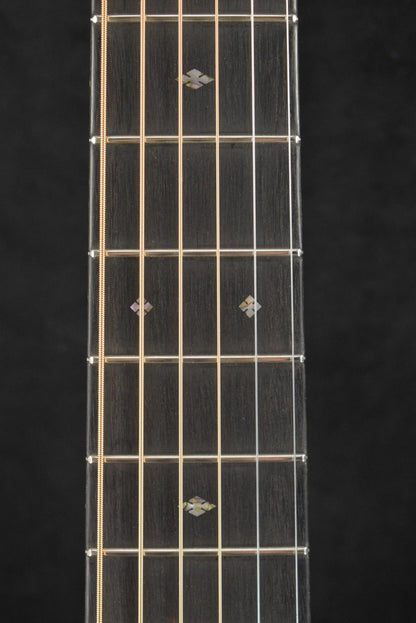 Martin D-28 Authentic 1937 Aged Natural