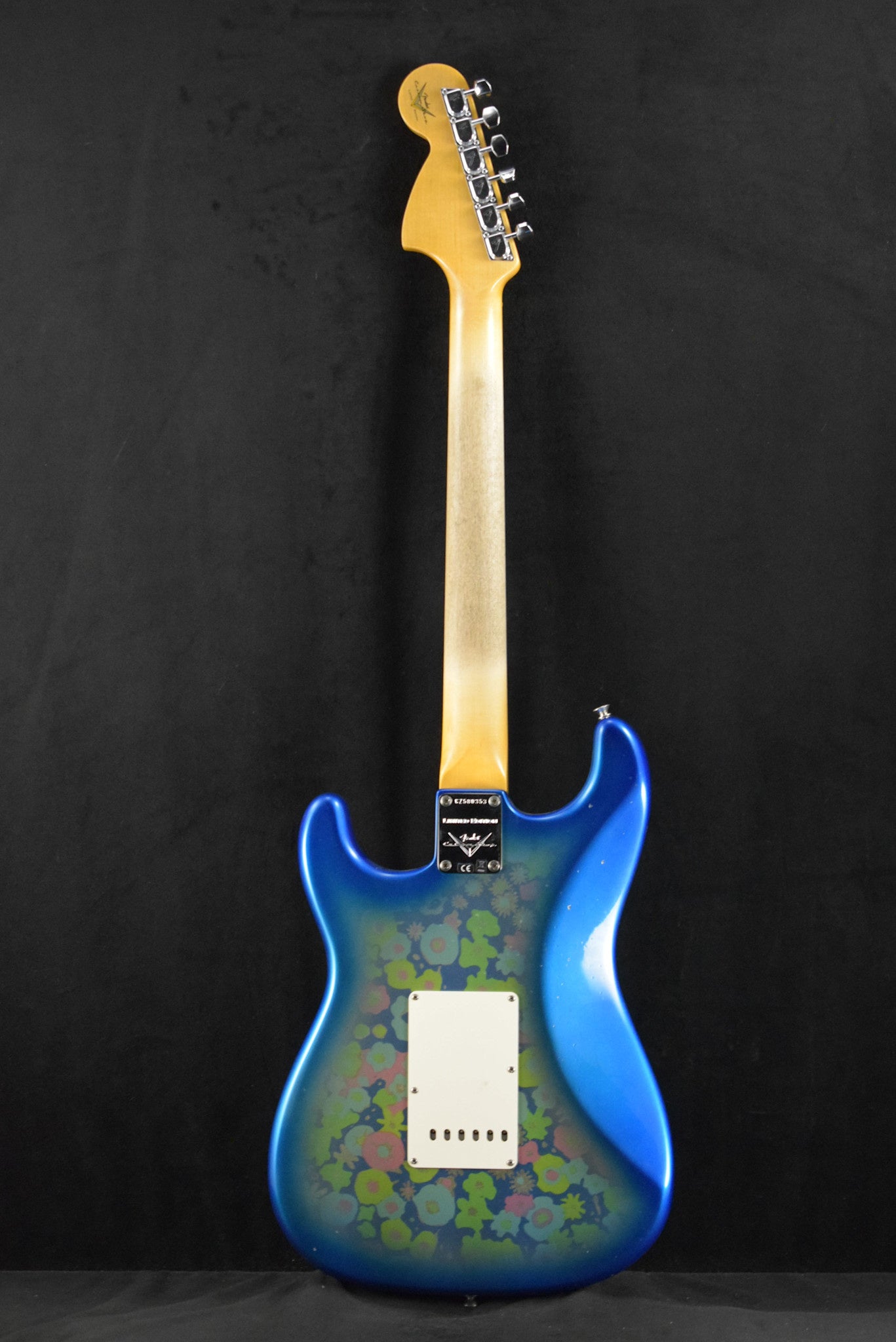 Fender Limited Edition '68 Stratocaster Journeyman Relic with Closet Classic Hardware Blue Flower