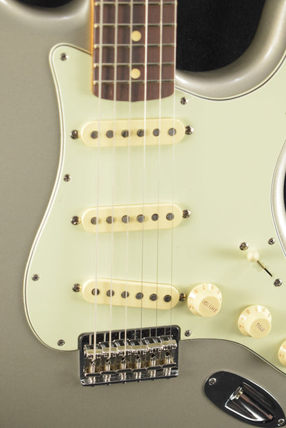 Fender Robert Cray Stratocaster Inca Silver Rosewood Fingerboard