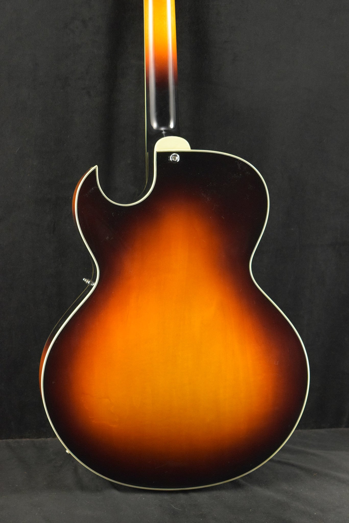 Eastman AR372CE-SB Kent Armstrong HPAG-1 Pickups Archtop Sunburst Truetone Gloss