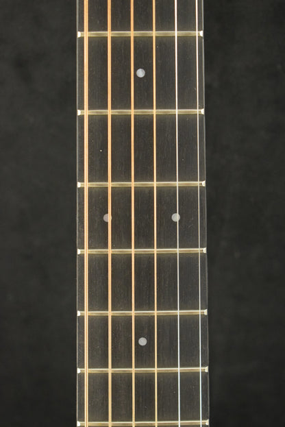 Martin OMJM John Mayer 20th Anniversary Platinum Gray Burst