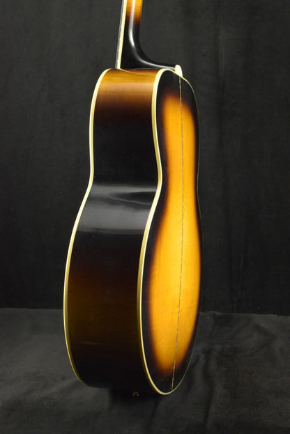 Gibson Murphy Lab 1957 SJ-200 Vintage Sunburst Light Aged