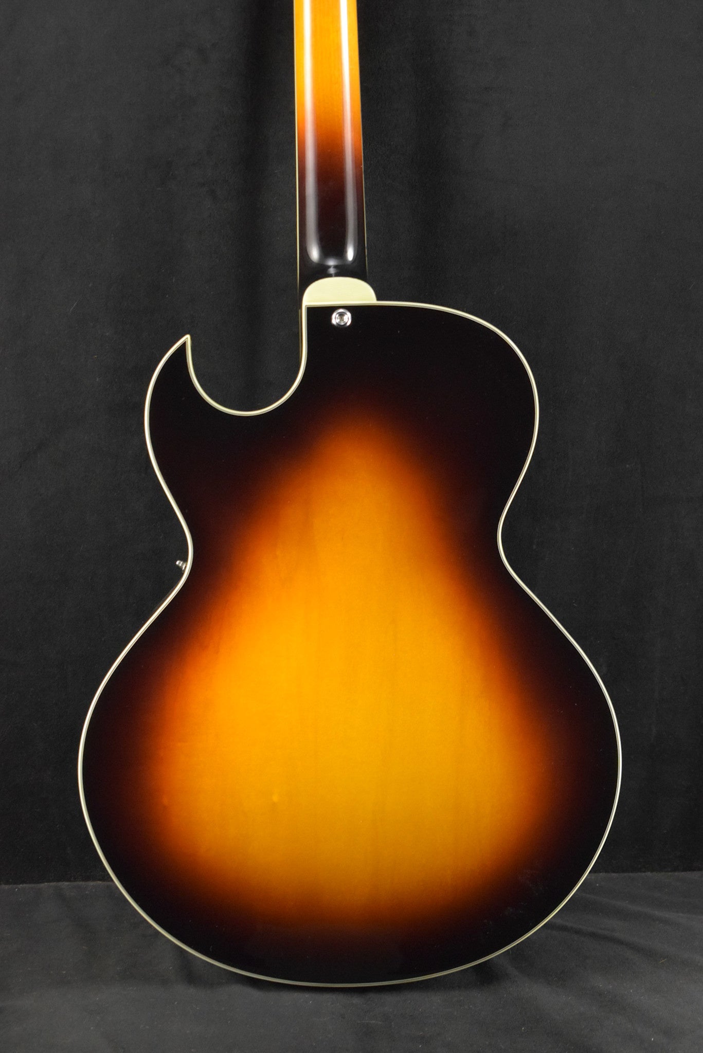 Eastman AR372CE-SB Kent Armstrong HPAG-1 Pickups Archtop Sunburst Truetone Gloss