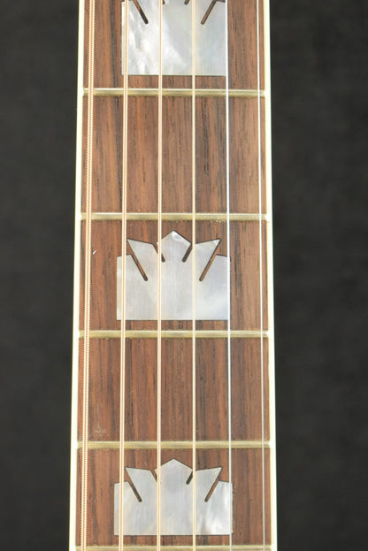 Gibson Murphy Lab 1957 SJ-200 Vintage Sunburst Light Aged