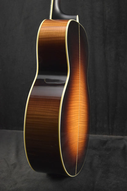 Eastman AC630-SB Jumbo Sunburst Truetone Gloss