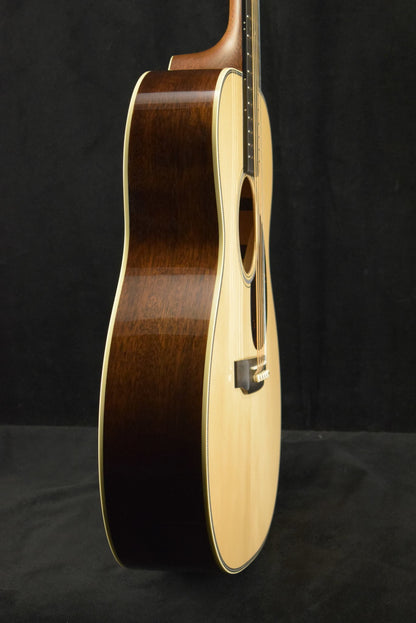 Martin Custom Shop 000/OM Auditorium Mahogany Adirondack Spruce VTS  Natural