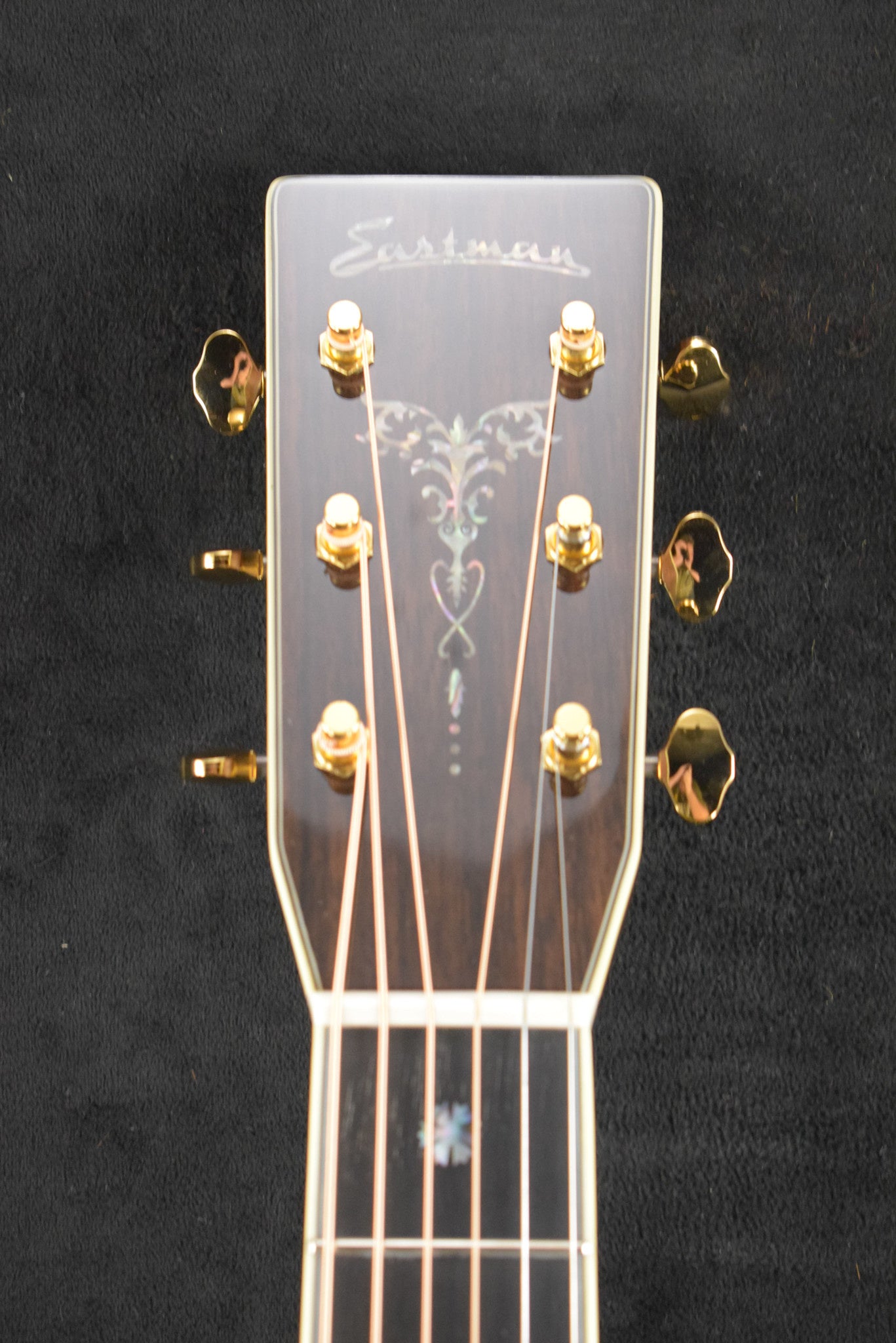 Eastman E40OM-TC-SB Orchestra Model Thermo-Cured Sunburst Truetone Gloss