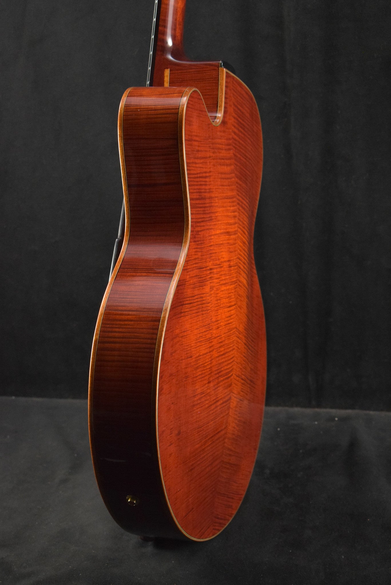 Eastman AR880CE John Pisano Signature Archtop Classic Truetone Gloss