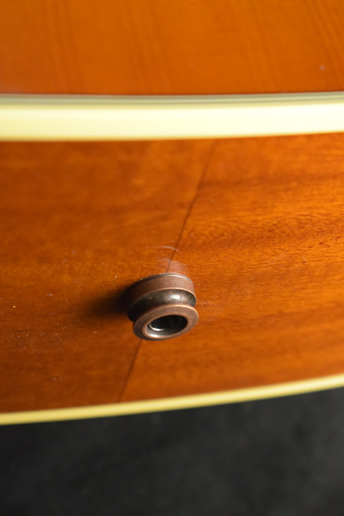 Gibson Hummingbird Original Heritage Cherry Sunburst