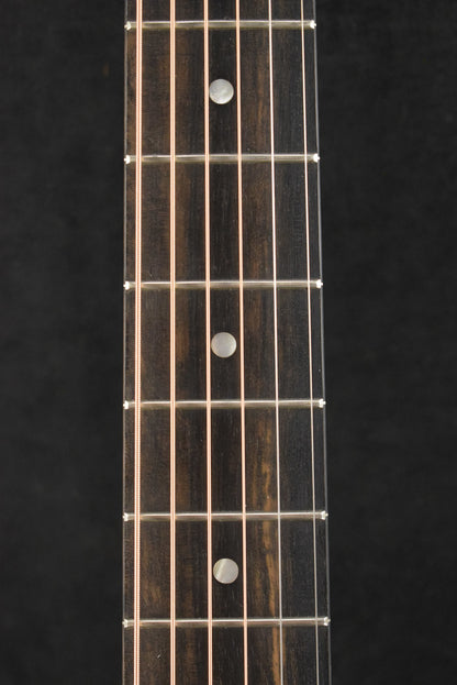 Eastman AC222CE Acoustic Electric Grand Auditorium Natural Truetone Satin