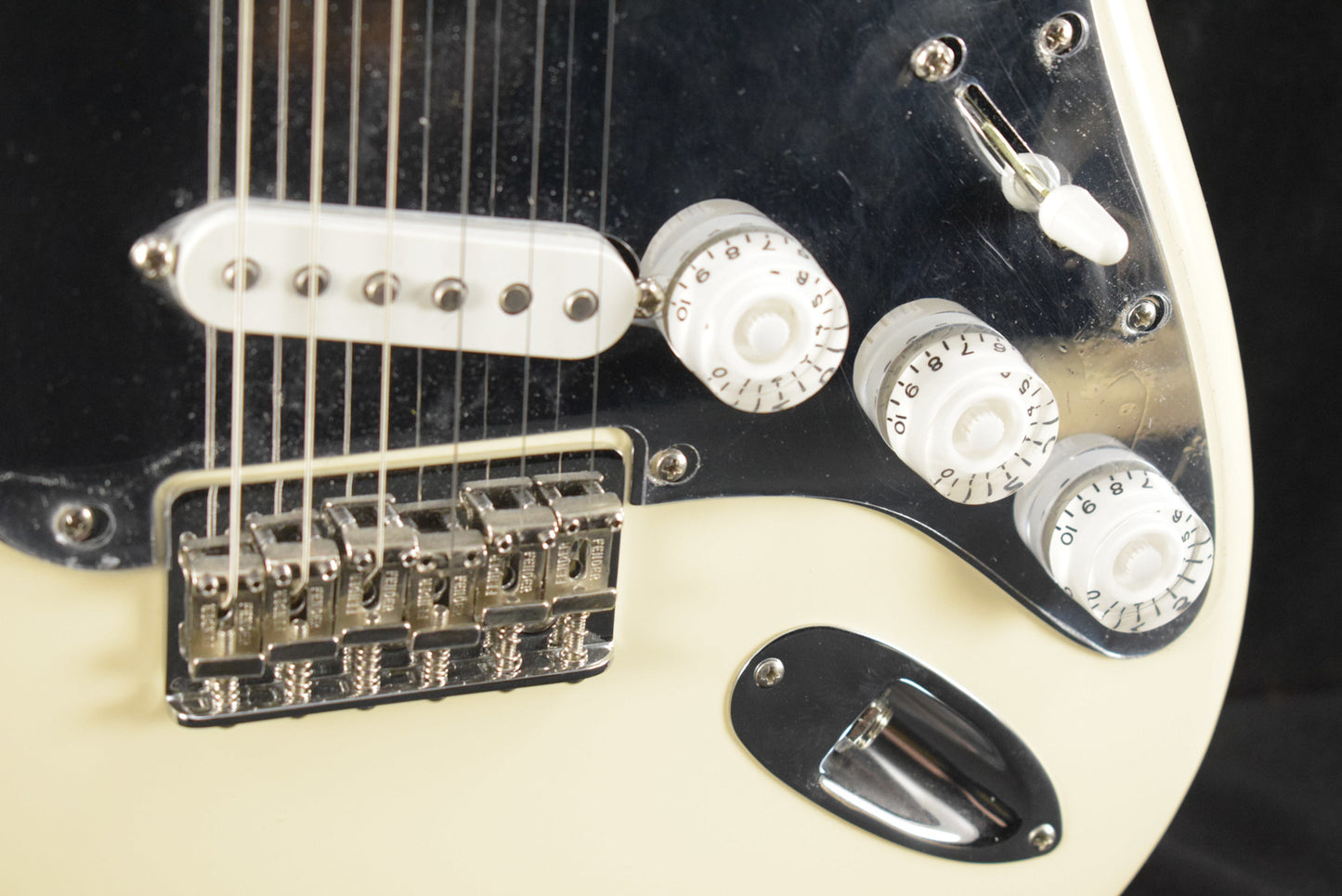 Fender Nile Rodgers Hitmaker Stratocaster Olympic White Maple Fingerboard