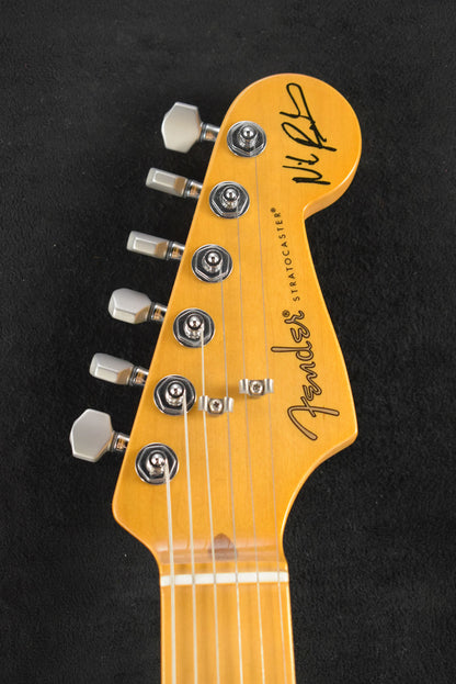 Fender Nile Rodgers Hitmaker Stratocaster Olympic White Maple Fingerboard