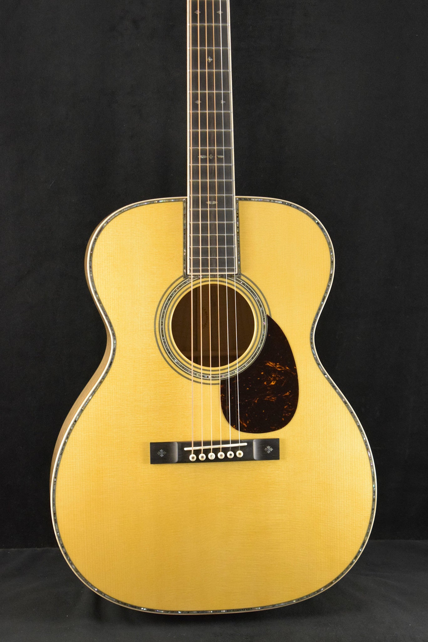 Martin Custom Shop OM Auditorium Flamed Myrtlewood Italian Alpine Spruce Natural Gloss