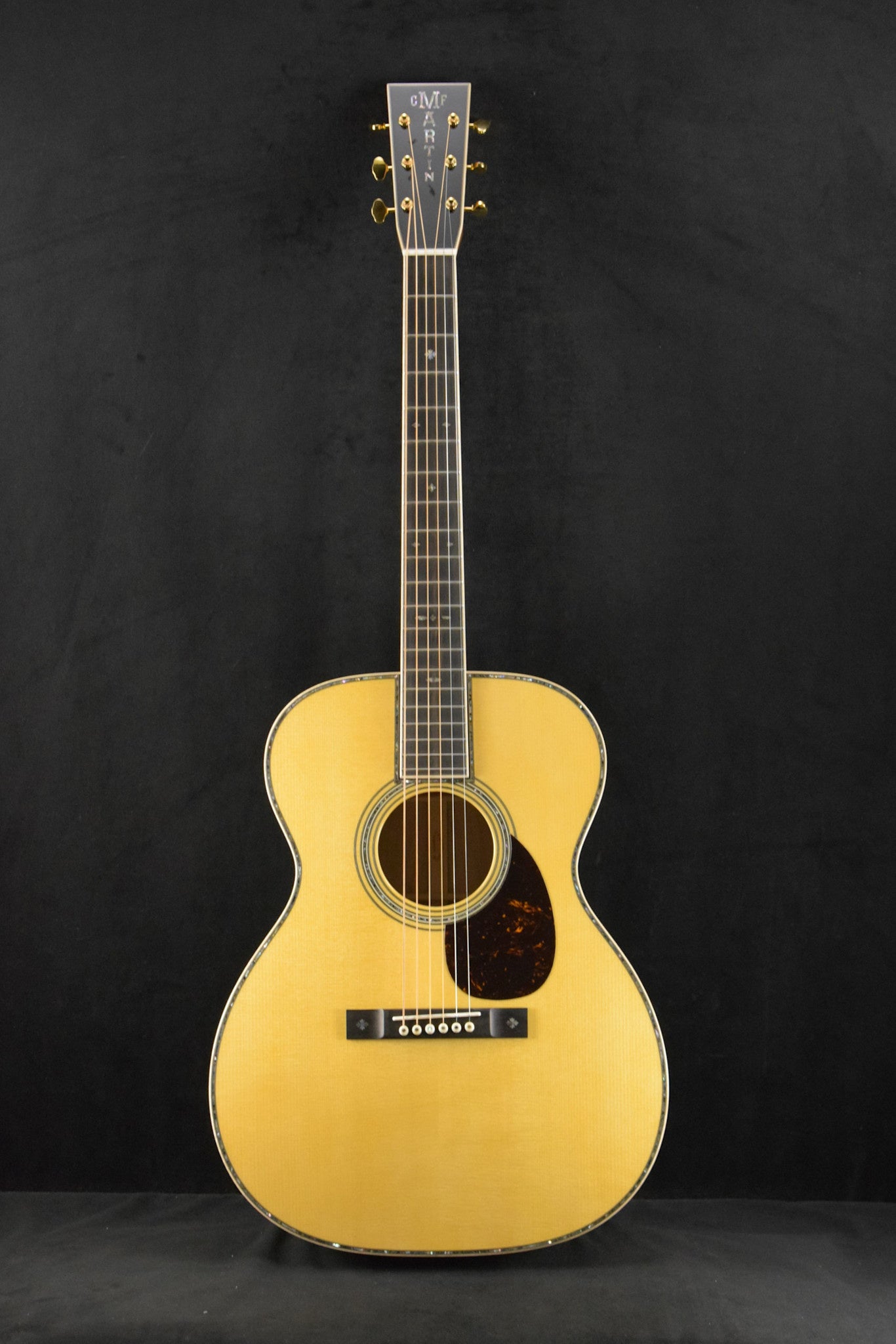 Martin Custom Shop OM Auditorium Flamed Myrtlewood Italian Alpine Spruce Natural Gloss