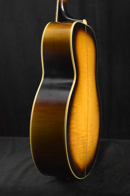 Gibson Murphy Lab 1957 SJ-200 Vintage Sunburst Light Aged