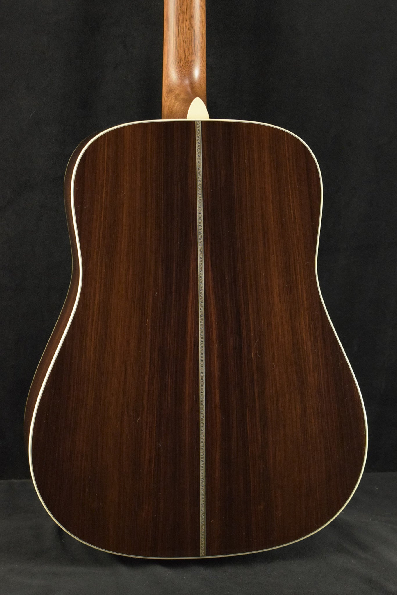 Martin HD-28 Natural Gloss