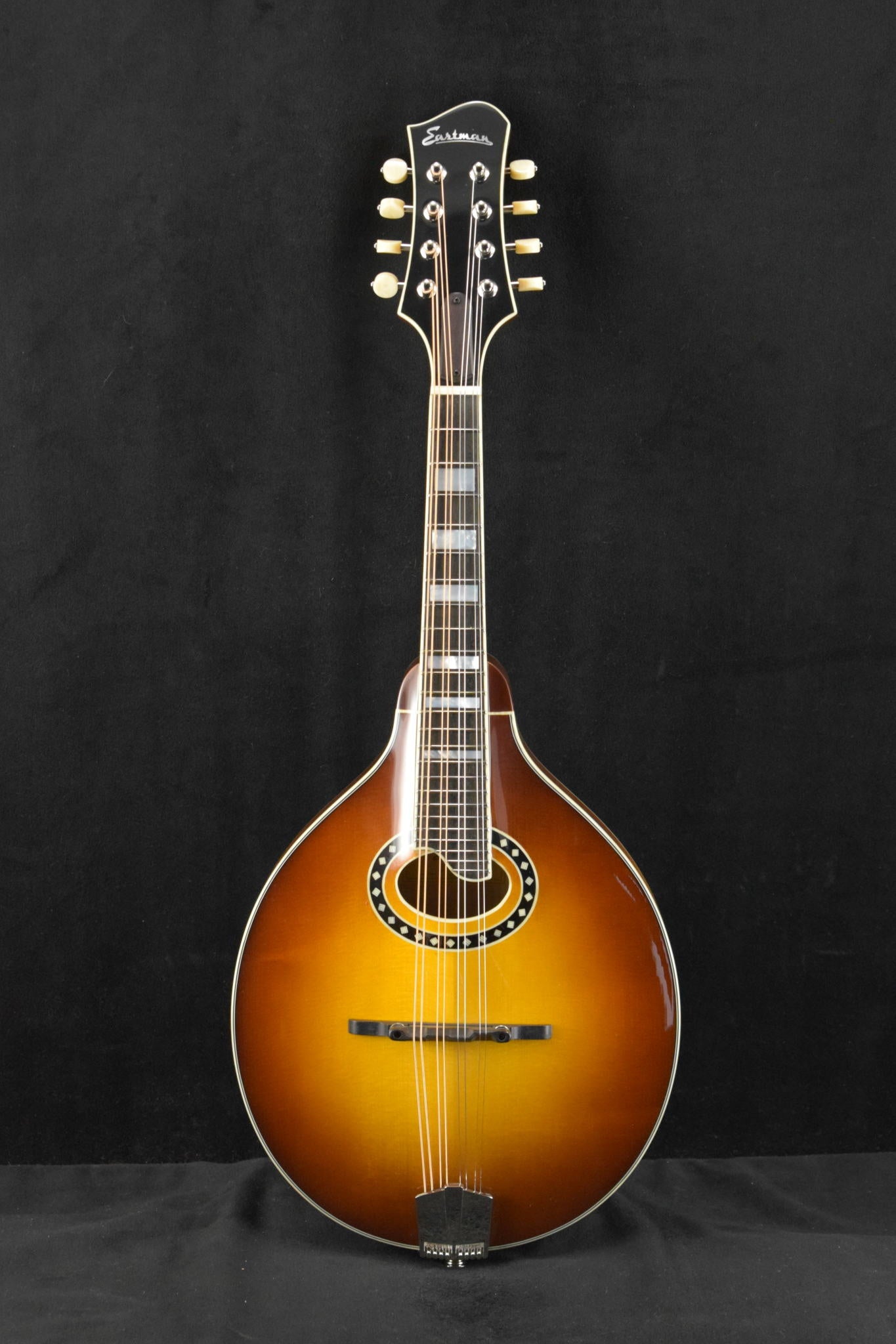 Eastman MD604-GB A-Style Oval-Hole Electric Mandolin Gold Burst