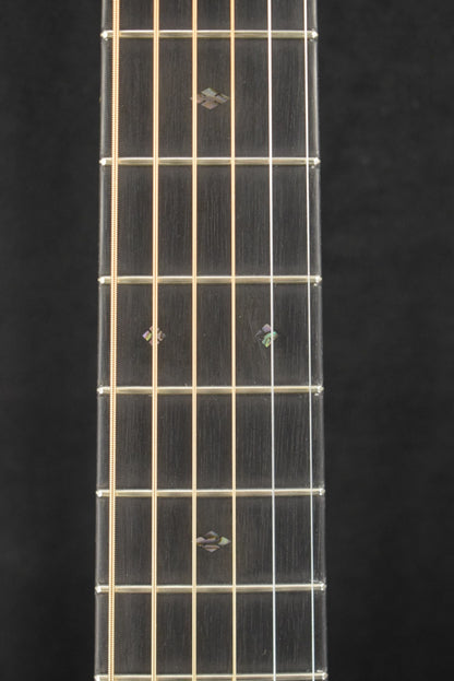 Martin Custom Shop D-28 Authentic 1937 Stage 1 Aging Ambertone