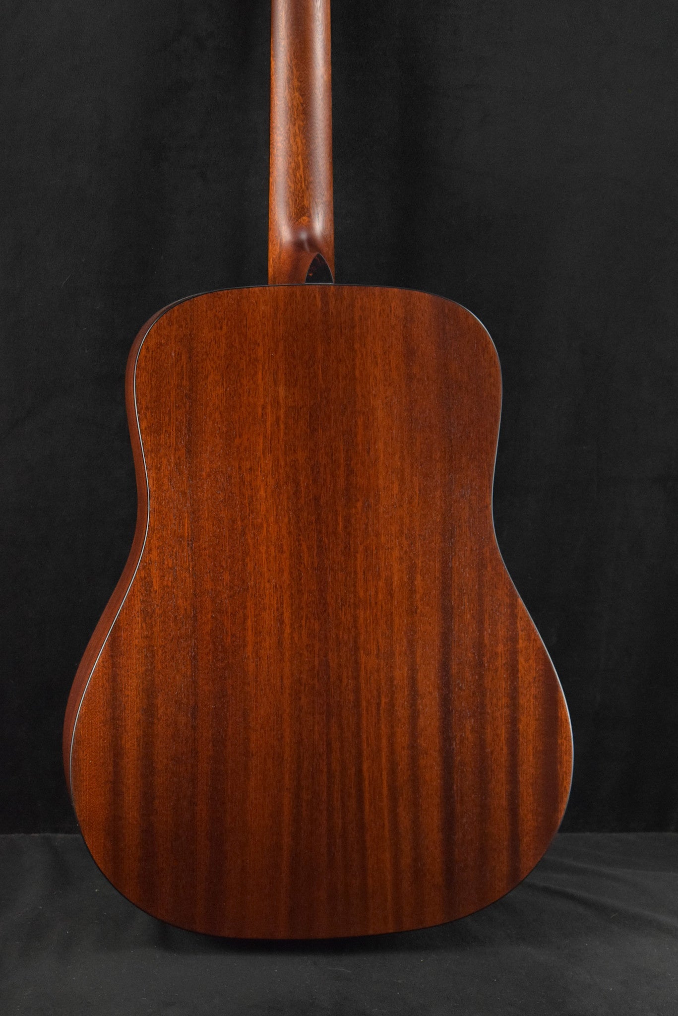 Eastman E2D Solid Cedar/Sapele Dreadnought Natural Truetone Satin