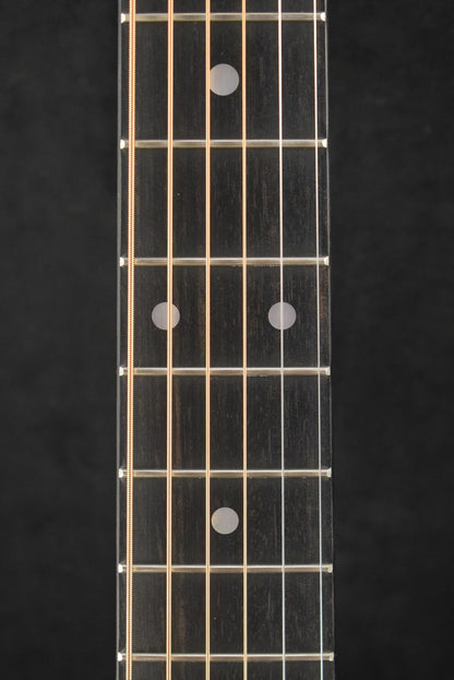 Martin D-28 Natural Gloss