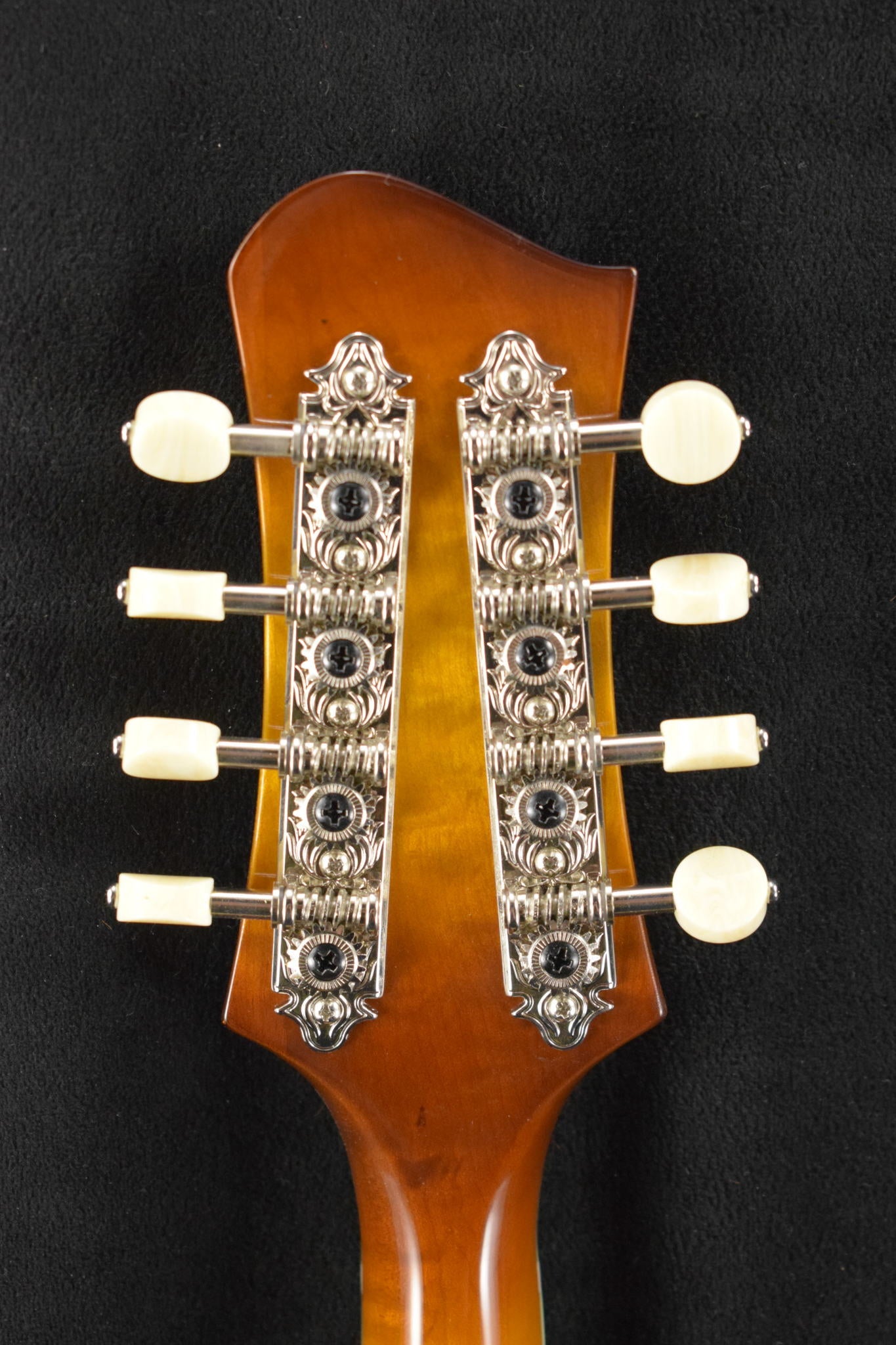 Eastman MD604-GB A-Style Oval-Hole Electric Mandolin Gold Burst