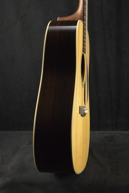 Martin D-28 Natural Gloss