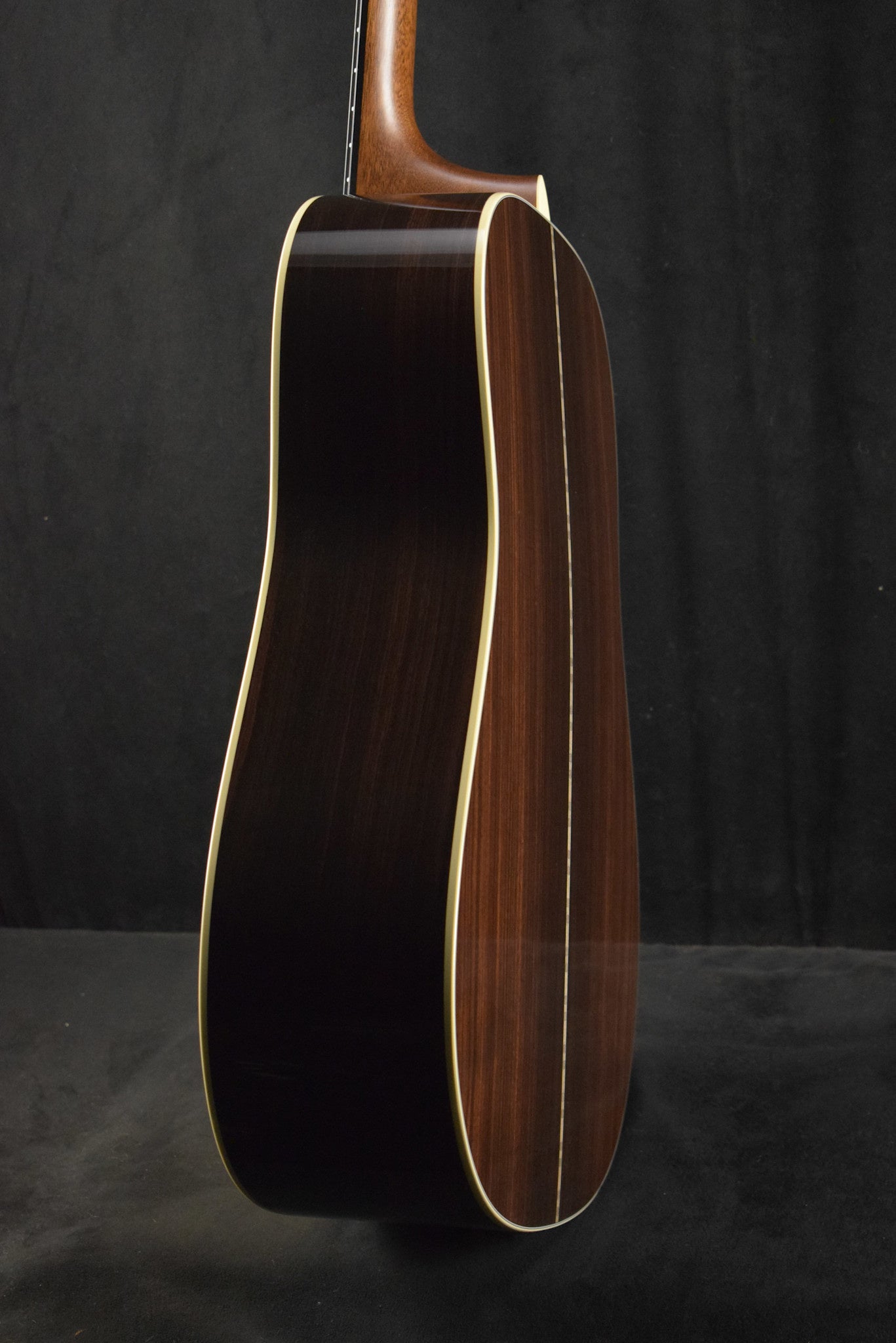 Martin D-28 Natural Gloss