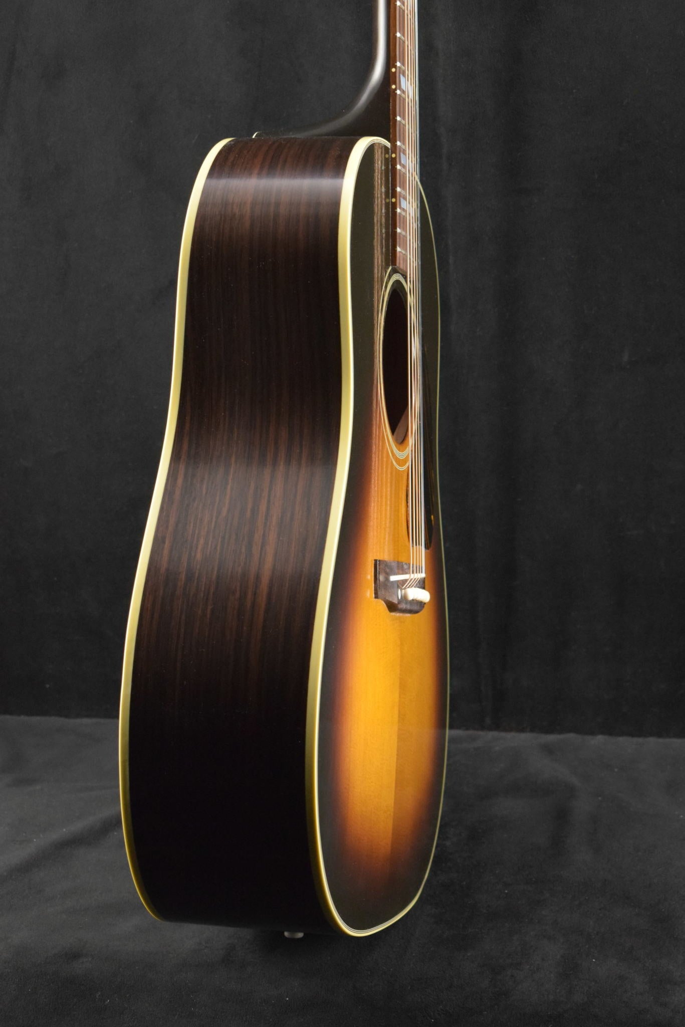 Gibson Custom Shop 1942 Banner Southern Jumbo Vintage Sunburst