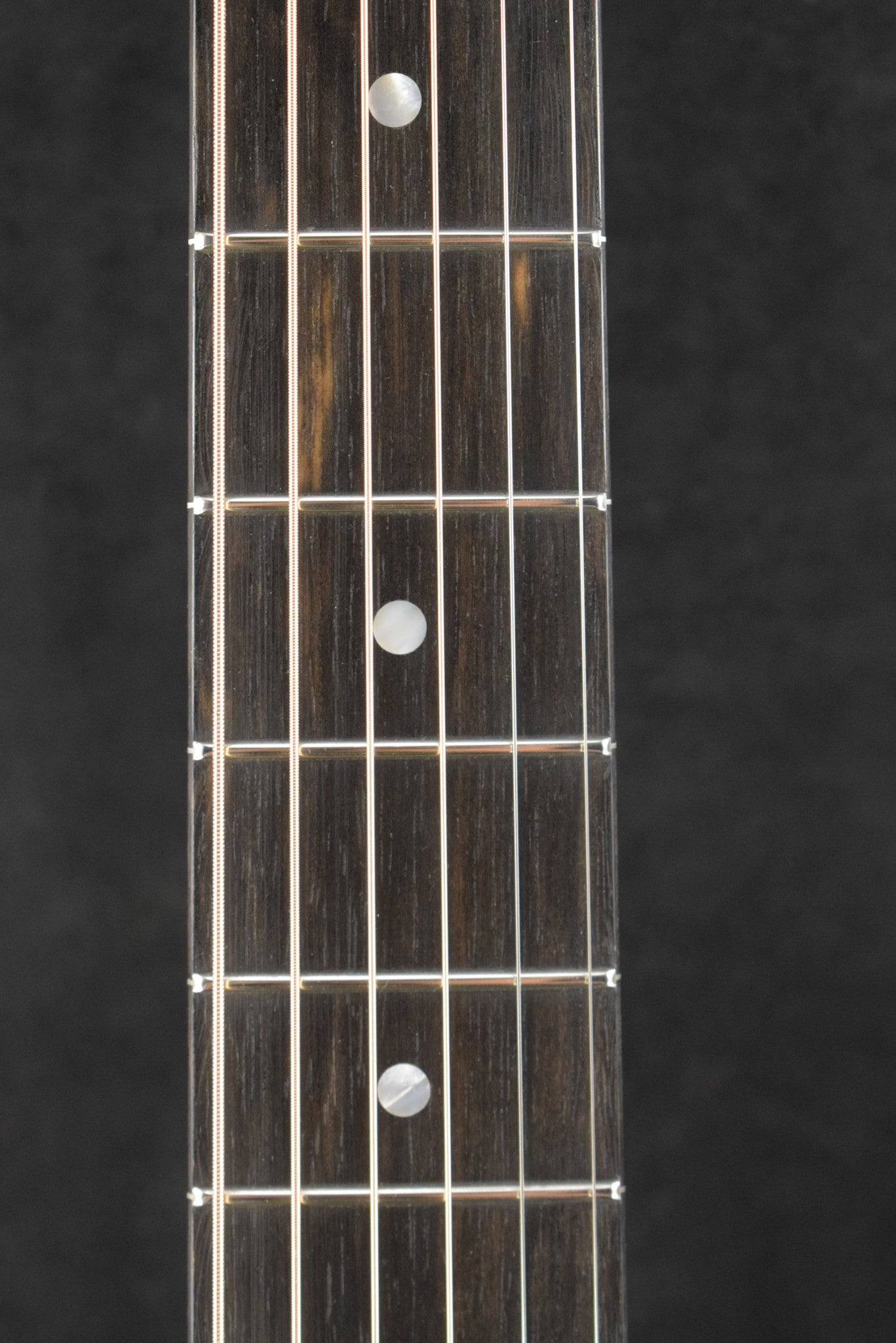 Eastman E10OM-TC-SB Orchestra Model Thermo-Cured Adirondack Spruce Top Sunburst Truetone Gloss