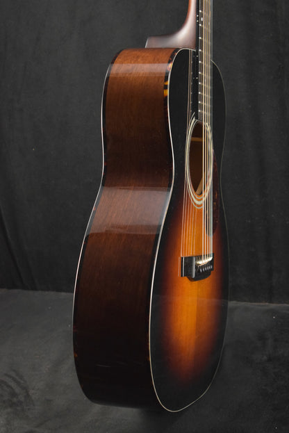 Eastman E10OM-TC-SB Orchestra Model Thermo-Cured Adirondack Spruce Top Sunburst Truetone Gloss