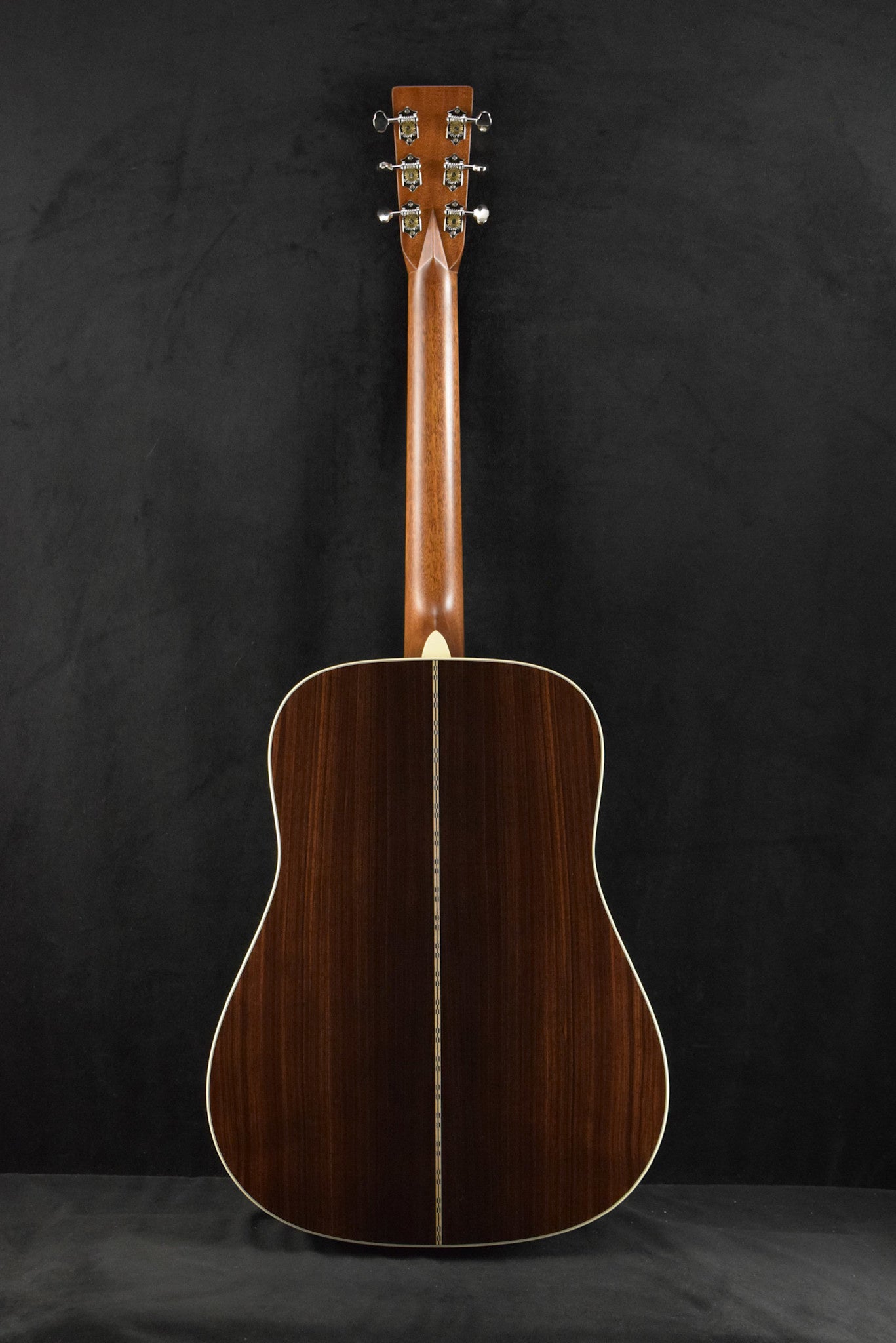 Martin D-28 Natural Gloss