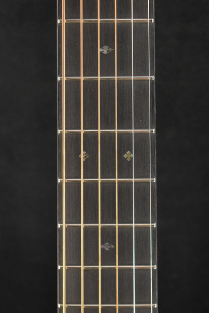 Martin Custom Shop 0 Concert Madagascar Rosewood Adirondack Spruce Natural Gloss