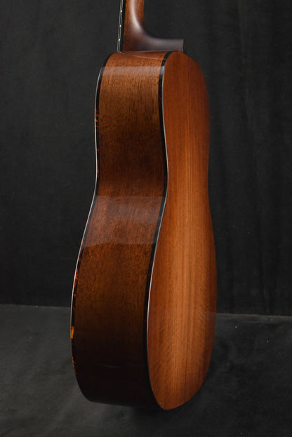 Eastman E10P-TC Parlor Thermo Cured Adirondack Spruce Top Natural Truetone Gloss