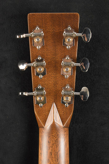 Martin Custom Shop 0 Concert Madagascar Rosewood Adirondack Spruce Natural Gloss