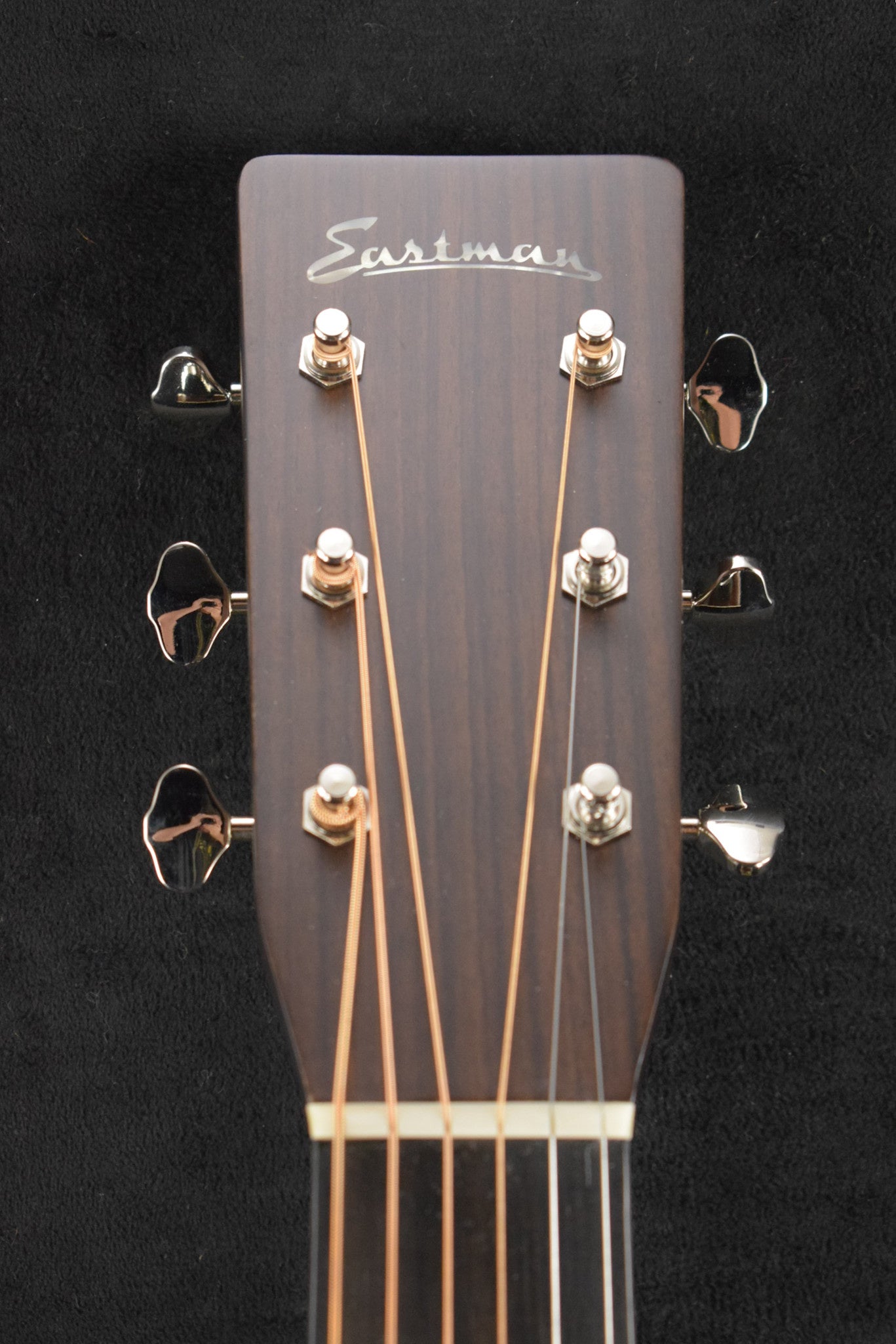 Eastman E20OM-TC Orchestra Model Thermo-Cured Natural Truetone Gloss