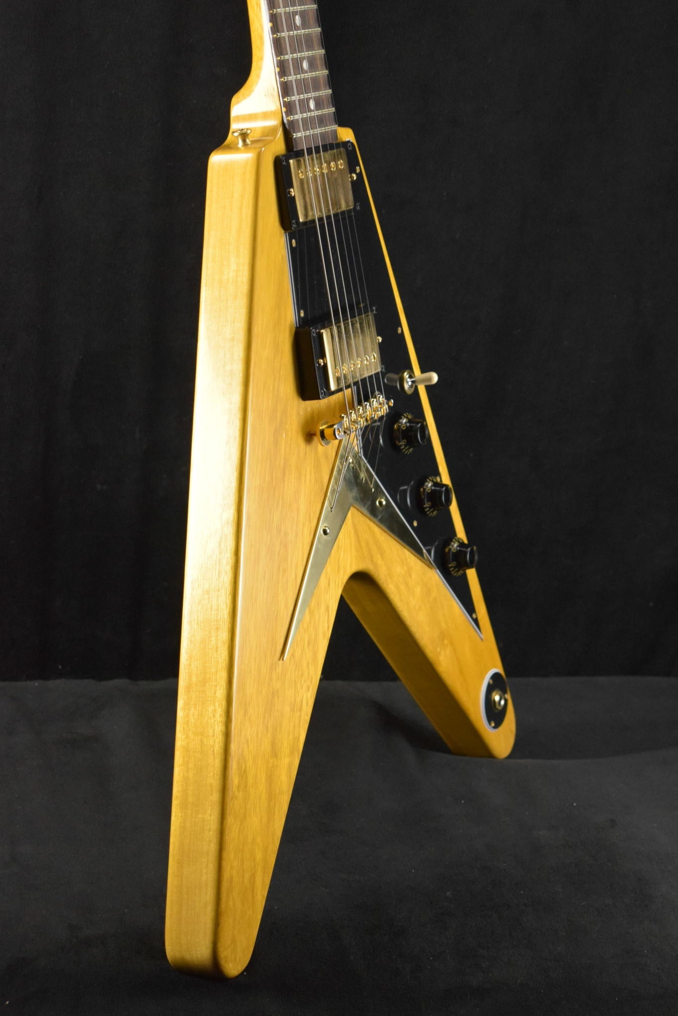 Gibson Custom Shop 1958 Korina Flying V Reissue (Black Pickguard) Natural